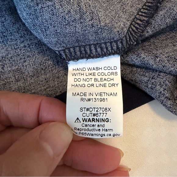 2/$30 Naïf Boho Chic Navy Floral Feminine Women's Blouse Top - Picture 10 of 12